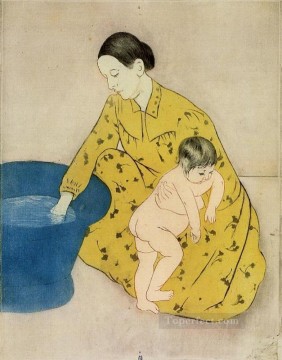three women at the table by the lamp Painting - The Childs Bath2 mothers children Mary Cassatt